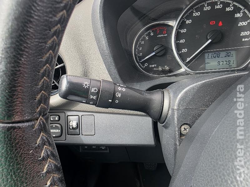 TOYOTA YARIS 1.0 VVT-i COMFORT Gasolina
