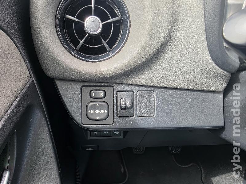 TOYOTA YARIS 1.0 VVT-i COMFORT Gasolina