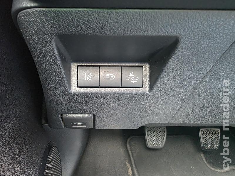 TOYOTA YARIS 1.0 VVT-i COMFORT Gasolina