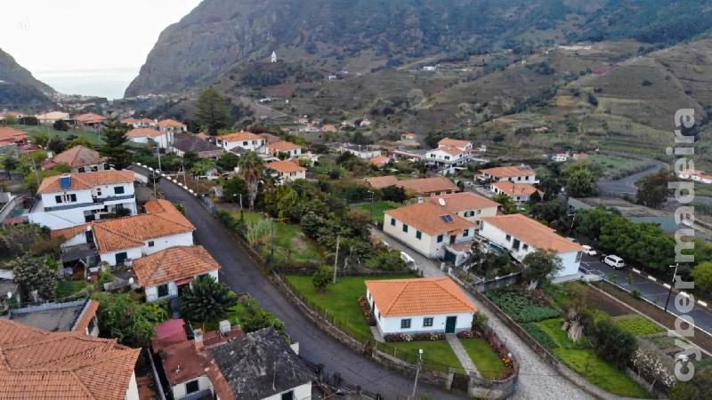Moradia T2 para Venda