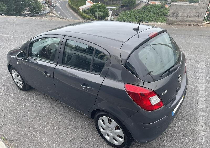 OPEL CORSA 1.3 cdti 95cv - 2014 Gasóleo