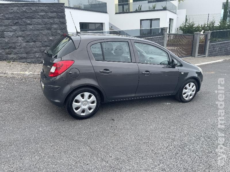 OPEL CORSA 1.3 cdti 95cv - 2014 Gasóleo