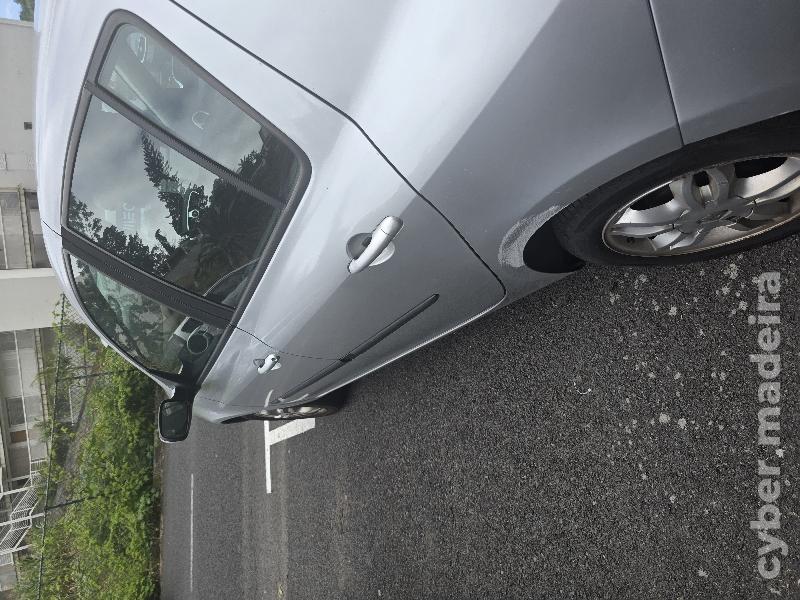 RENAULT CLIO Confort Gasóleo