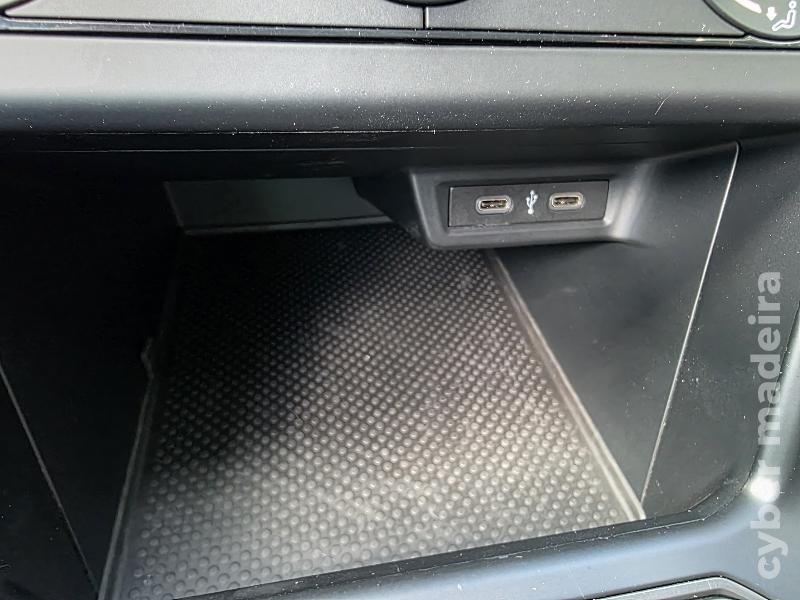 VOLKSWAGEN POLO 1.0 TSi LIFE Gasolina