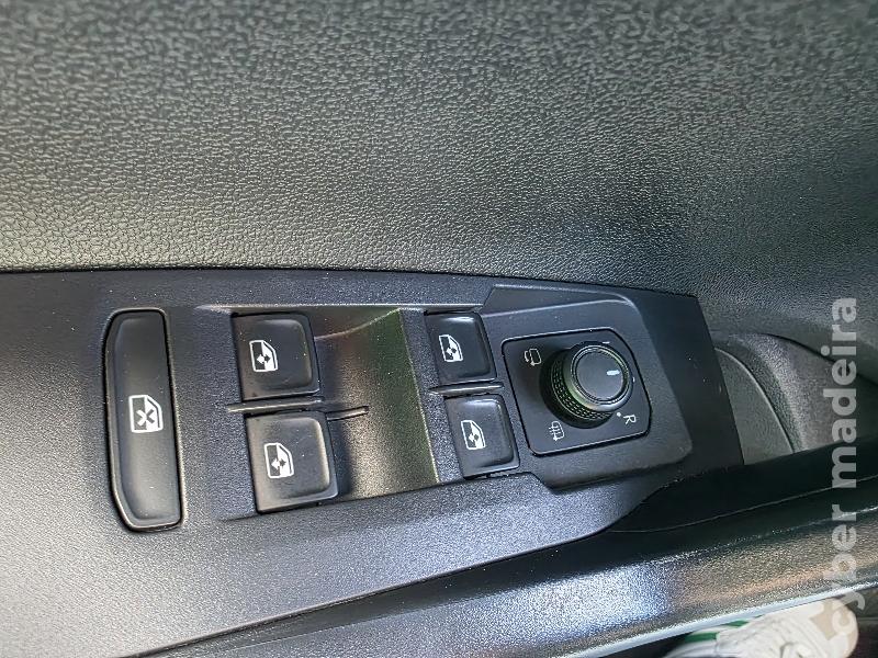 VOLKSWAGEN POLO 1.0 TSi LIFE Gasolina