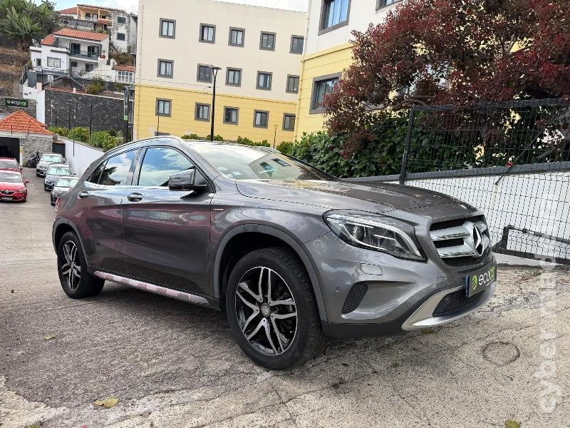 MERCEDES GLA 200d 135 cv Gasóleo