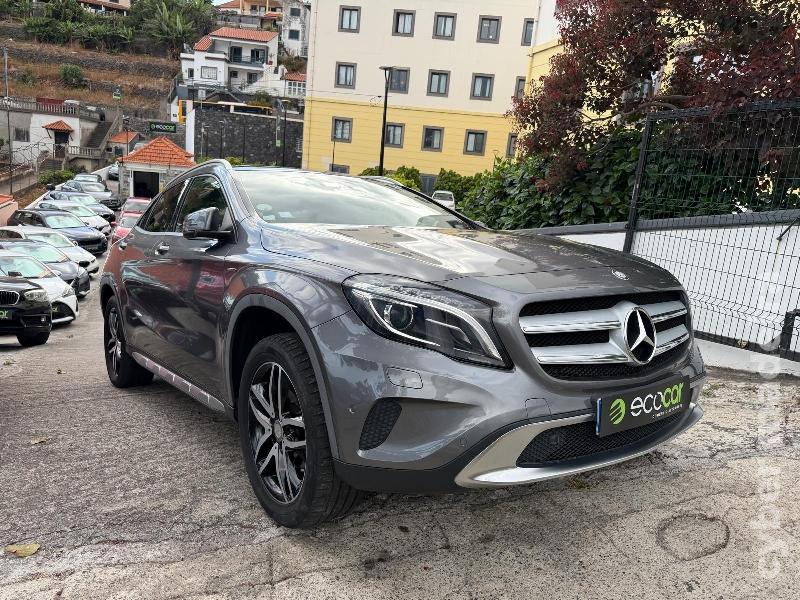 MERCEDES GLA 200d 135 cv Gasóleo