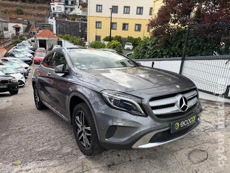 MERCEDES GLA 200d 135 cv Gasóleo