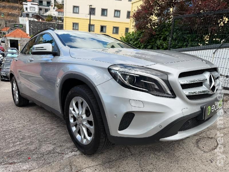 MERCEDES GLA 180d 110 cv Gasóleo
