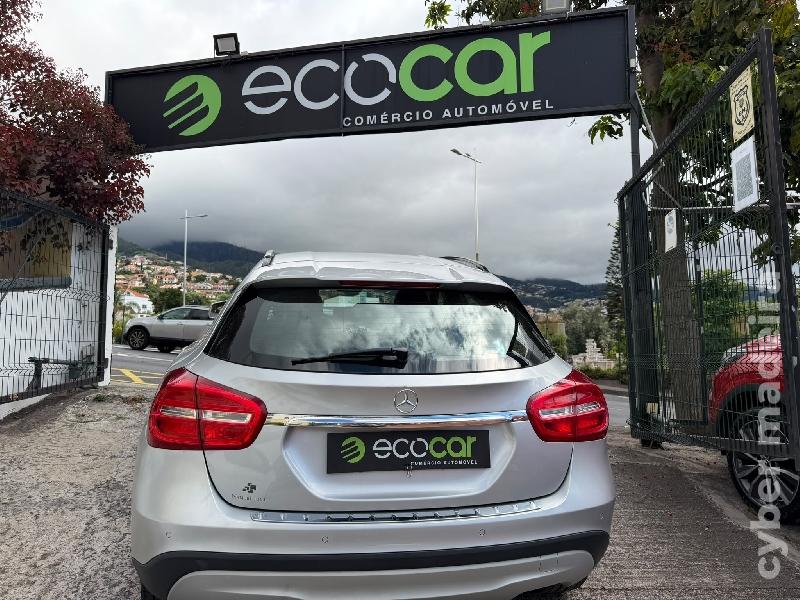 MERCEDES GLA 180d 110 cv Gasóleo