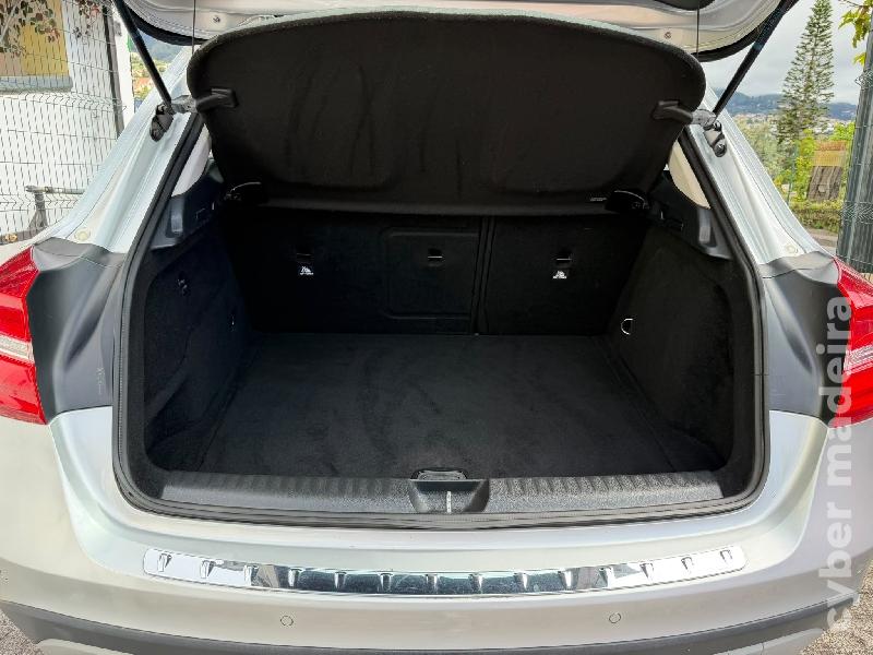 MERCEDES GLA 180d 110 cv Gasóleo