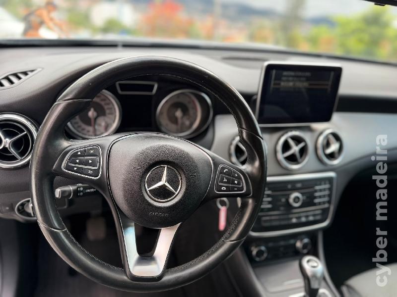 MERCEDES GLA 180d 110 cv Gasóleo