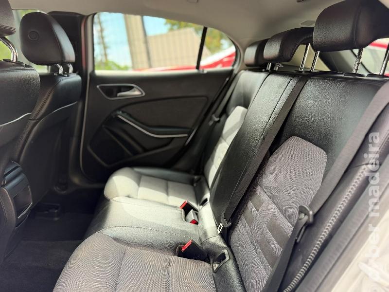 MERCEDES GLA 180d 110 cv Gasóleo