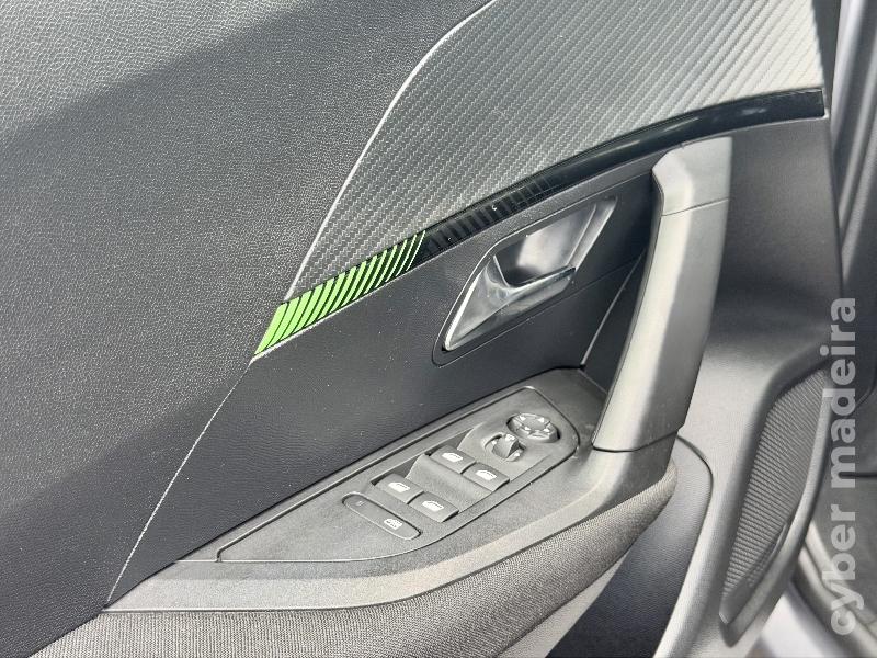 PEUGEOT 2008 ACTIVE PACK 1.2T 100CV PURETECH Gasolina