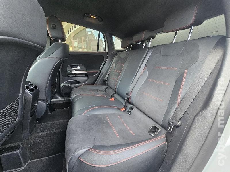 MERCEDES GLA 250 e AMG Line 218cv AUTO Híbrido