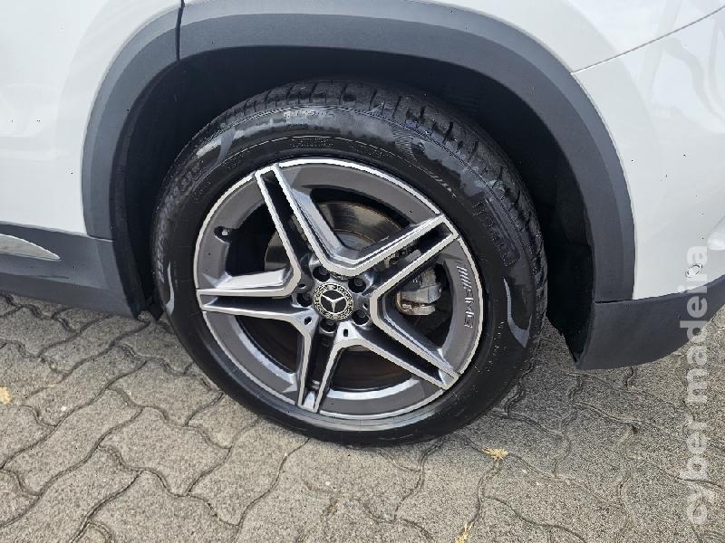 MERCEDES GLA 250 e AMG Line 218cv AUTO Híbrido