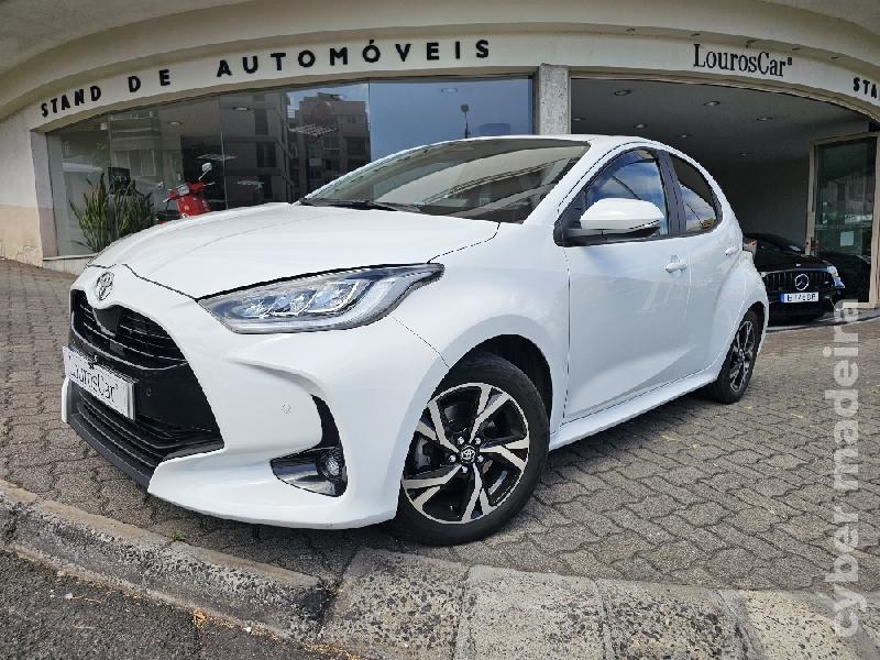 TOYOTA YARIS 1.5 HYBRID Dynamic Force E 116cv AUTO Híbrido