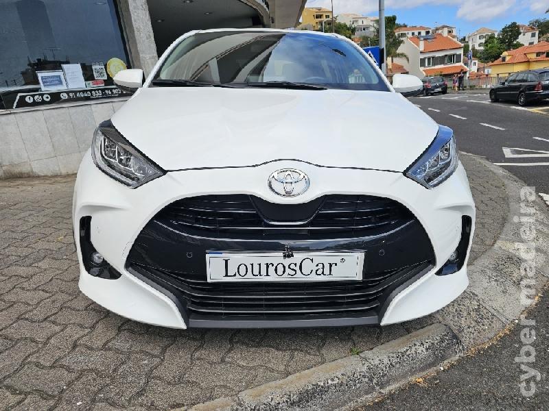 TOYOTA YARIS 1.5 HYBRID Dynamic Force E 116cv AUTO Híbrido