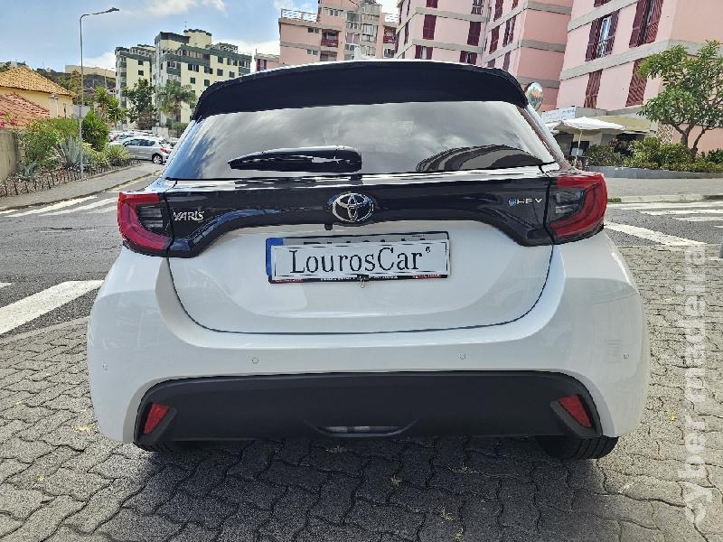 TOYOTA YARIS 1.5 HYBRID Dynamic Force E 116cv AUTO Híbrido