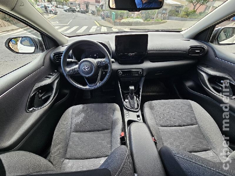 TOYOTA YARIS 1.5 HYBRID Dynamic Force E 116cv AUTO Híbrido