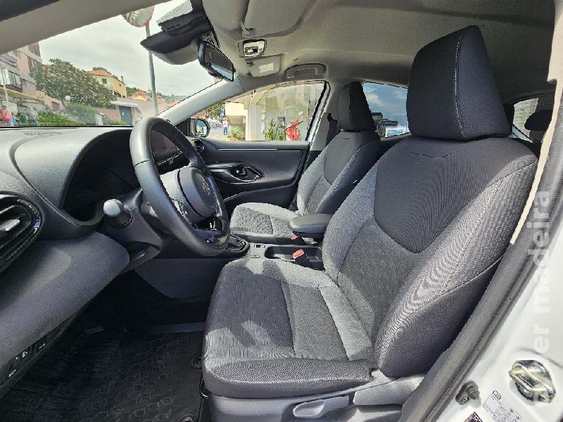 TOYOTA YARIS 1.5 HYBRID Dynamic Force E 116cv AUTO Híbrido