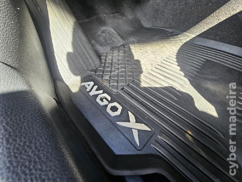 TOYOTA AYGO X 1.0 Play 72cv Gasolina