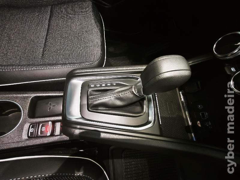 MITSUBISHI L200 ASX Plug-in Hybrid (PHEV) Gasolina Híbrido