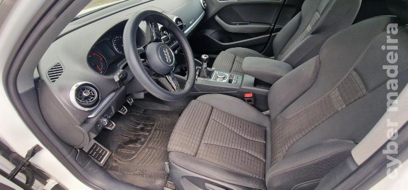 AUDI A3 Sportback 1.6 TDI SPORT Gasóleo