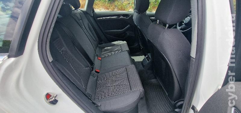 AUDI A3 Sportback 1.6 TDI SPORT Gasóleo