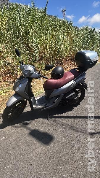 Sym Symphony 125 cc Scooter
