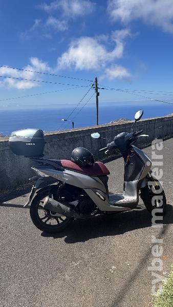 Sym Symphony 125 cc Scooter