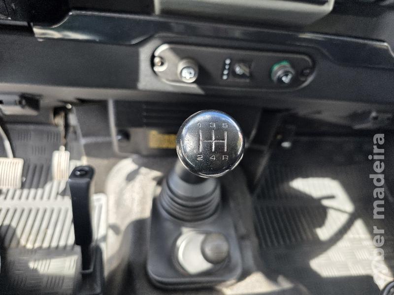 LAND-ROVER DEFENDER 90 TD5 7 LUGARES Gasóleo