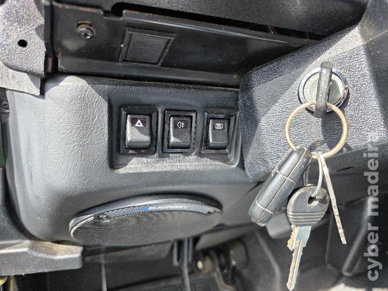 LAND-ROVER DEFENDER 90 TD5 7 LUGARES Gasóleo
