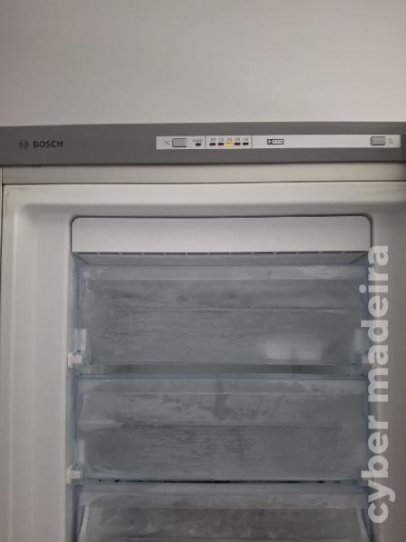 Bosch Frigorífico + Congelador Bosch Side-by-Side Inox – No Frost