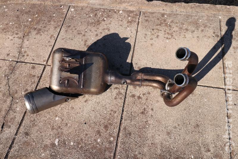 Sistema de Escape Yamaha XSR700 Original e completo OEM