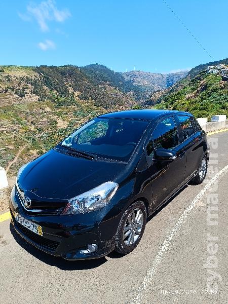 TOYOTA YARIS 1.D4D 90CV Gasóleo