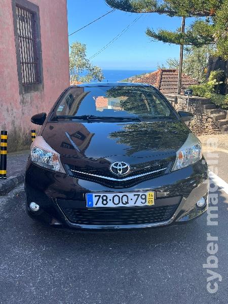 TOYOTA YARIS 1.D4D 90CV Gasóleo