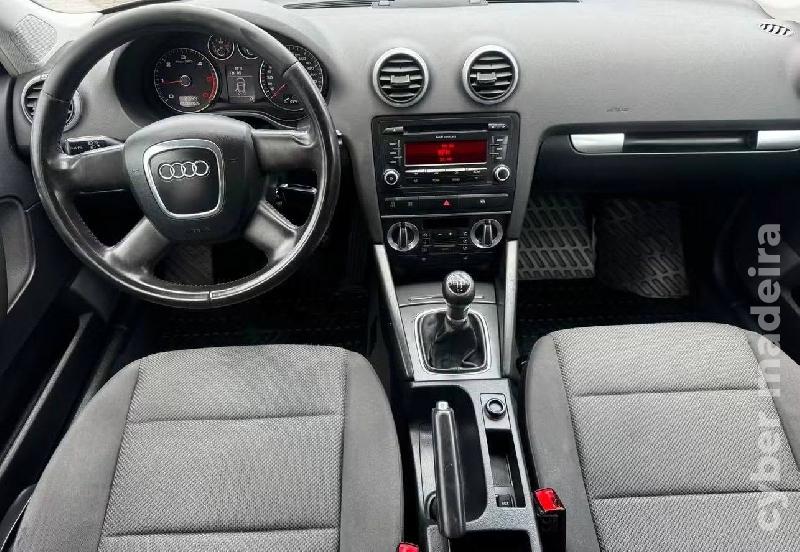 AUDI A3 1.6 Tdi Gasóleo