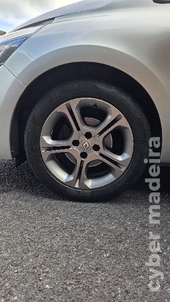 RENAULT CLIO IV Sport Tourer 1.5 dCi Gasóleo