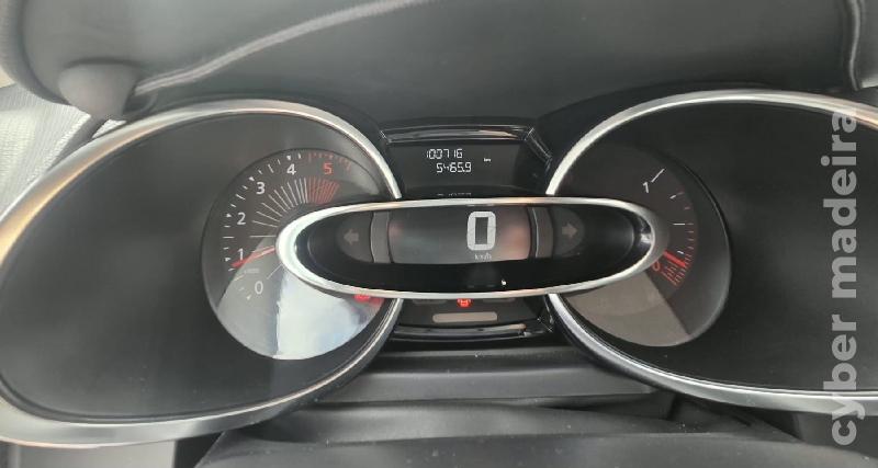 RENAULT CLIO IV Sport Tourer 1.5 dCi Gasóleo