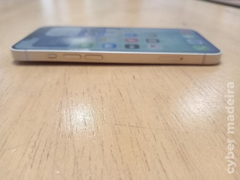 iPhone 13 iPhone 13 256GB Starlight