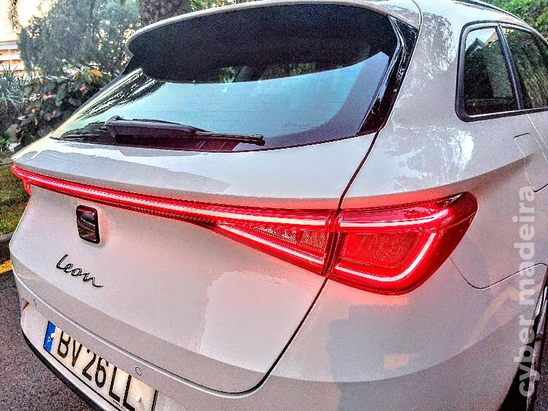 SEAT LEON 2.0-TDI 2023 Gasóleo