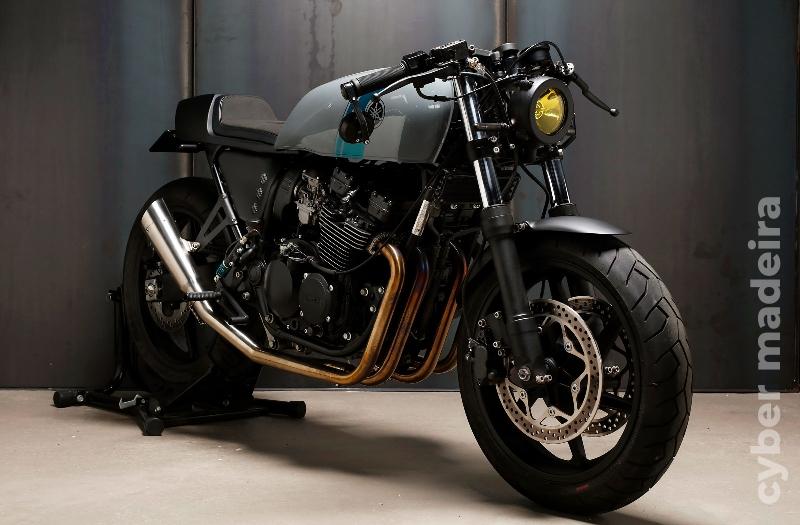 Yamaha XJ 600 cc Sport, turismo
