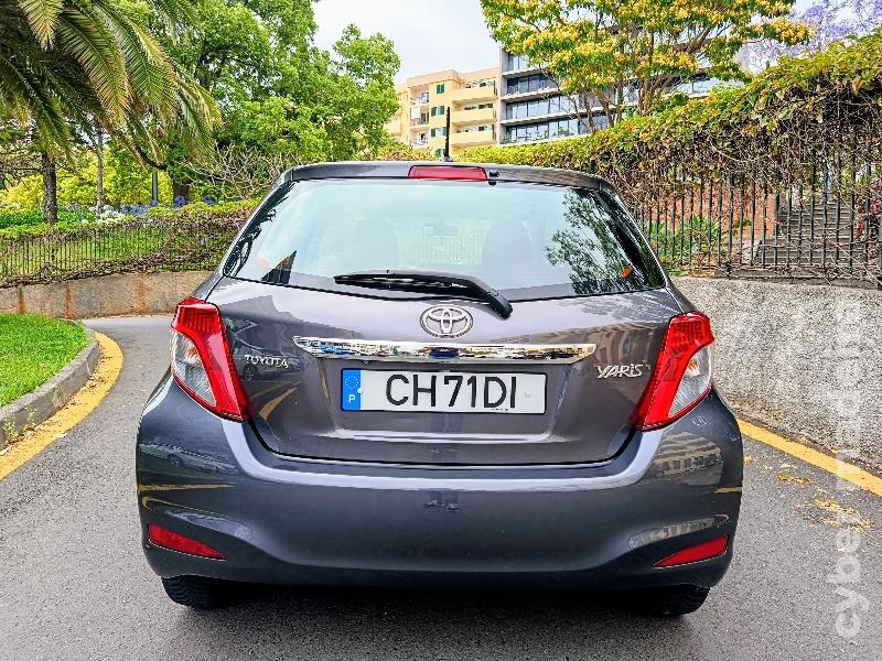 TOYOTA YARIS 1.0-VVTI 2012 Gasolina
