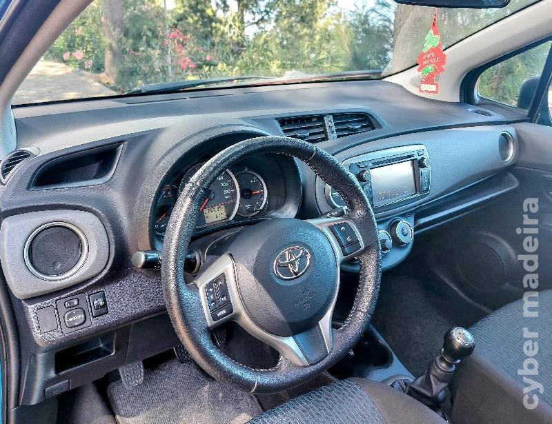 TOYOTA YARIS 1.0-VVTI 2012 Gasolina