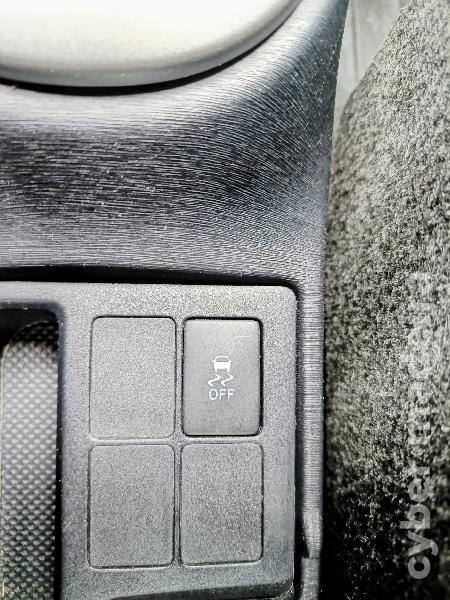 TOYOTA YARIS 1.0-VVTI 2012 Gasolina