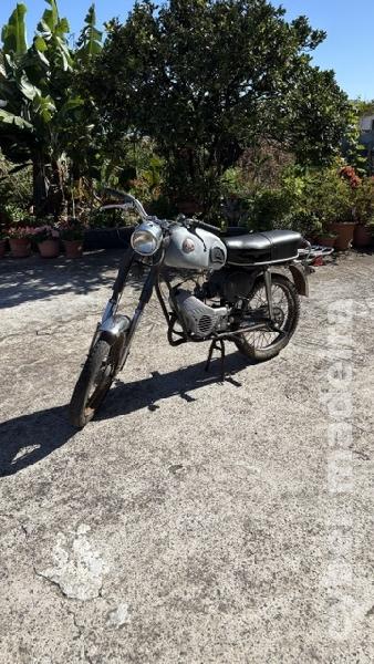 Casal 120 modelo de luxo 50 cc Grande turismo