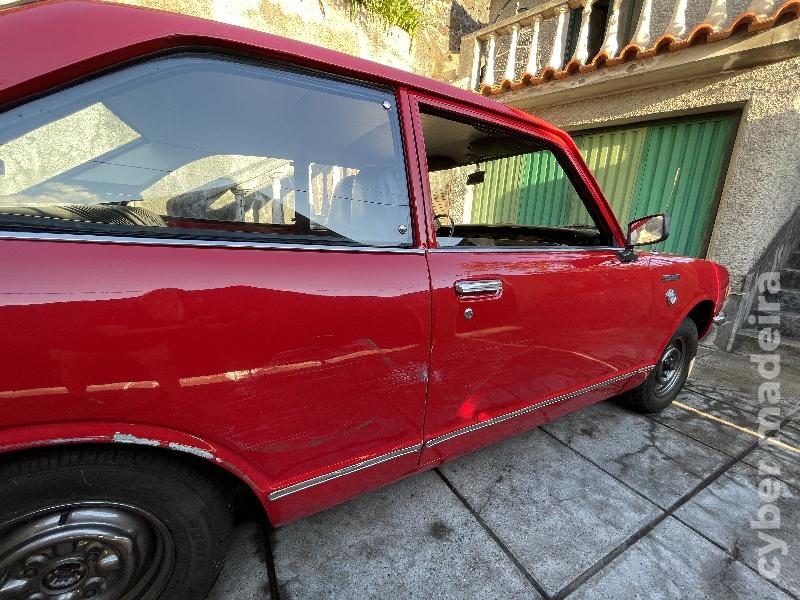 TOYOTA COROLLA 1200 De Luxe Sedan KE20 Gasolina