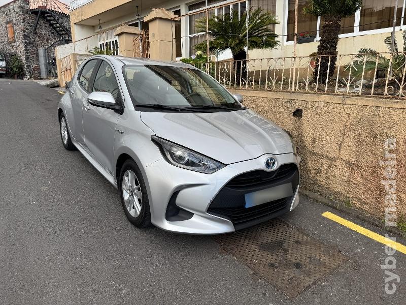 TOYOTA YARIS 1.5 116cv Comfort Plus Gasolina