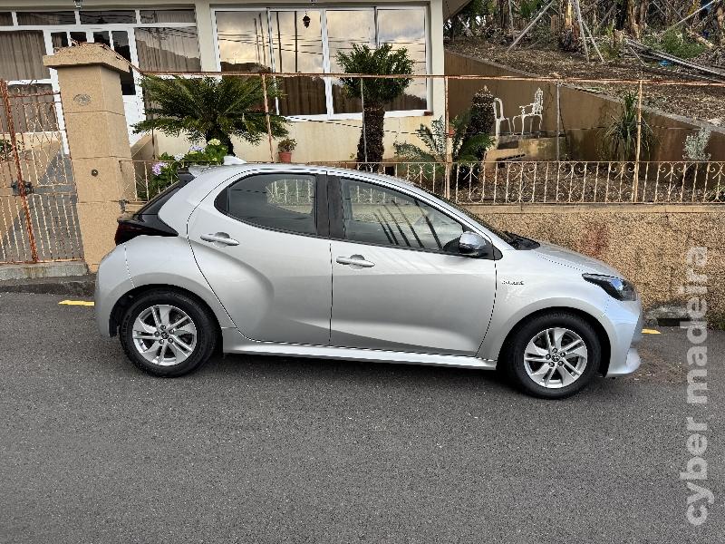 TOYOTA YARIS 1.5 116cv Comfort Plus Gasolina